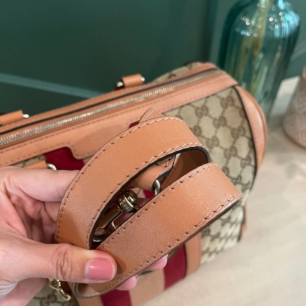 Gucci Boston GG Supreme Canvas Tan Red Crossbody - Picture 3 of 16